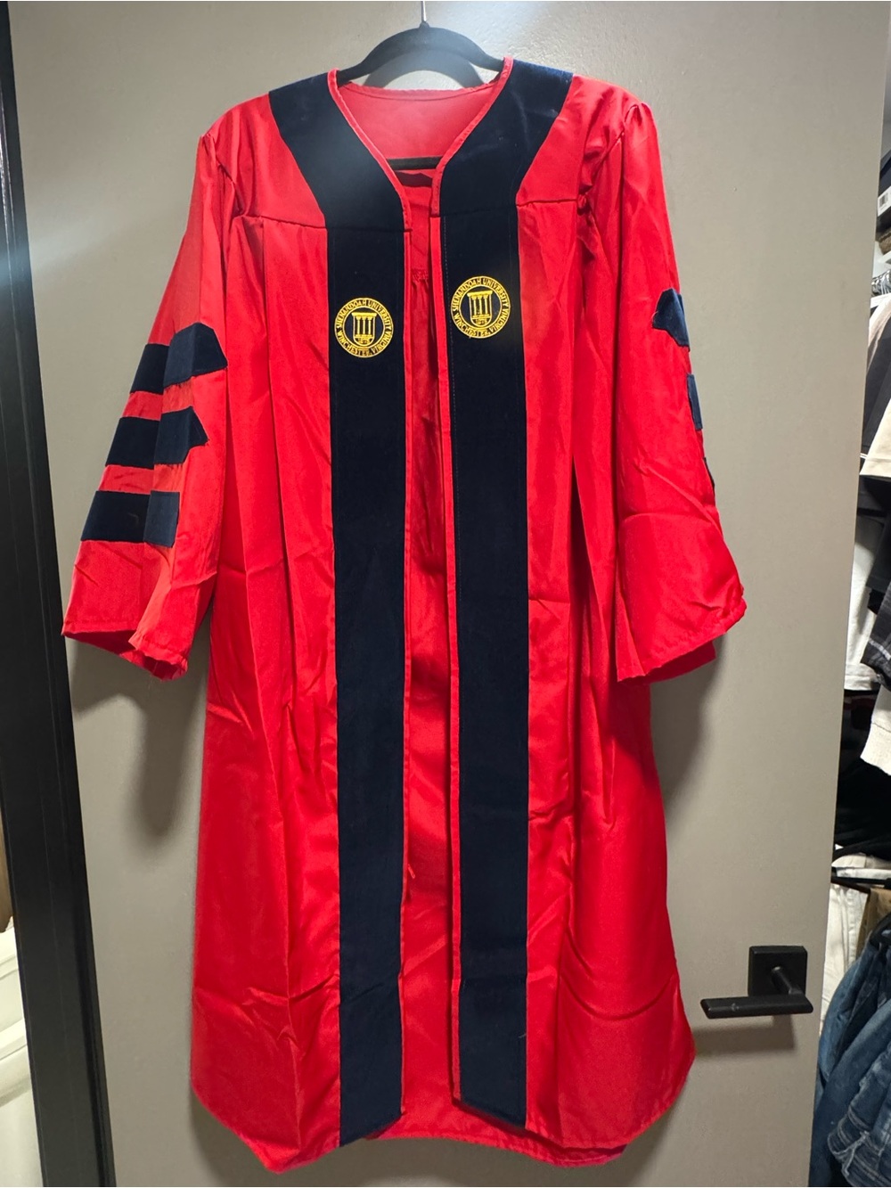Doctorate Graduation Gown and Cap with Hood and tassels - Shenandoah University - Picture 4 of 8